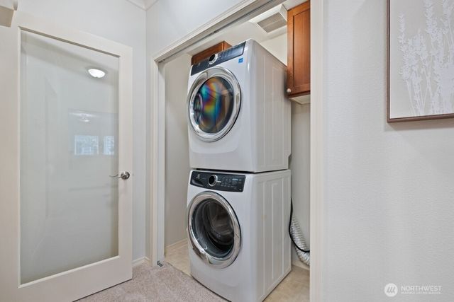22752 SE 43rd Court, Issaquah, WA 98029
