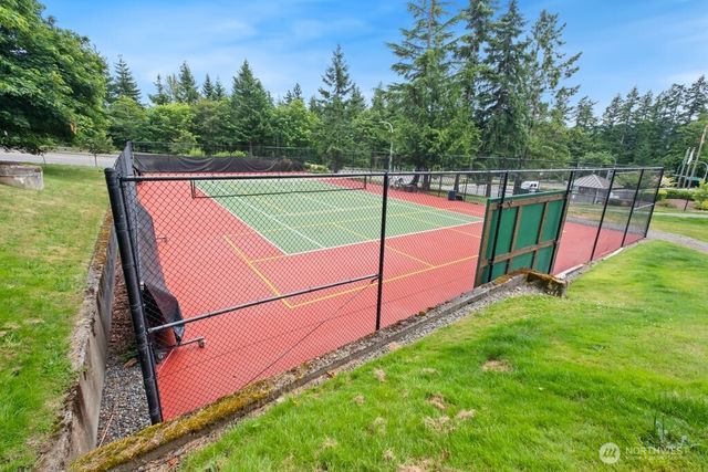 22752 SE 43rd Court, Issaquah, WA 98029