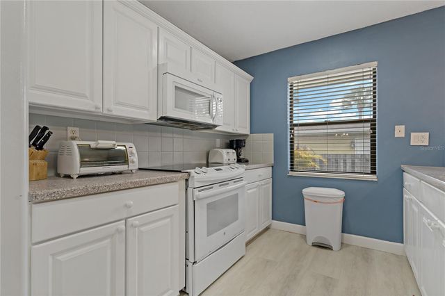 710 TREASURE BOAT WAY, Sarasota, FL 34242