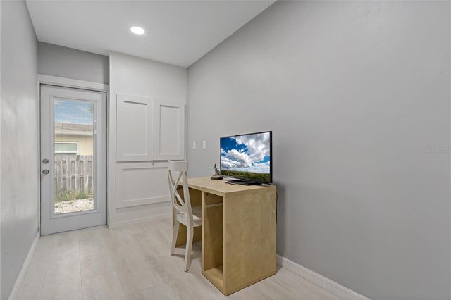 710 TREASURE BOAT WAY, Sarasota, FL 34242