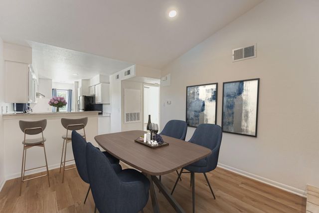 2450 Wickersham LN 604, Austin, TX 78741