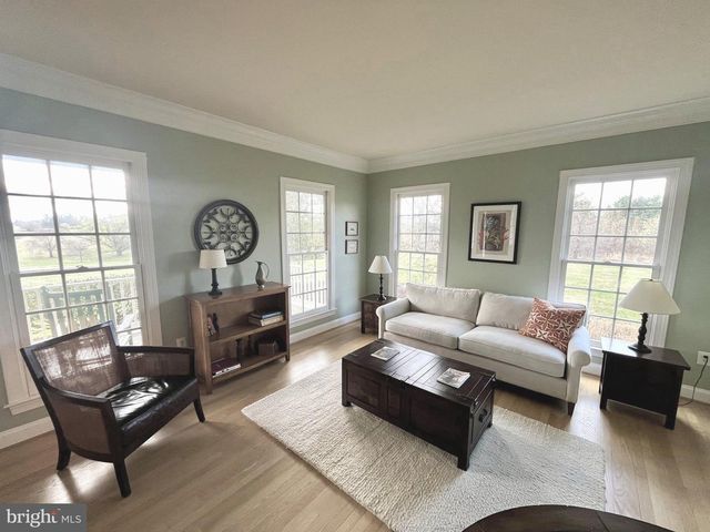 15371 LIMESTONE SCHOOL RD, Leesburg, VA 20176