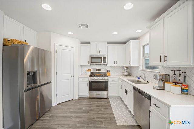 140 Witchhazel Way, San Marcos, TX 78666