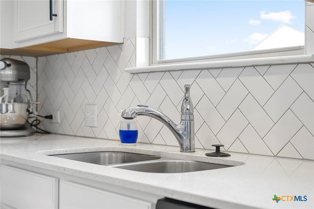 140 Witchhazel Way, San Marcos, TX 78666