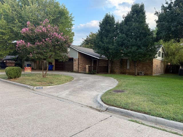 1006 Aspen Lane, Mansfield, TX 76063