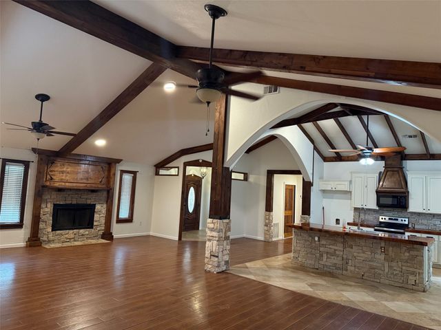 1006 Aspen Lane, Mansfield, TX 76063