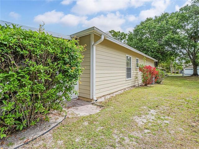 1875 Sixty Oaks Lane, Vero Beach, FL 32966