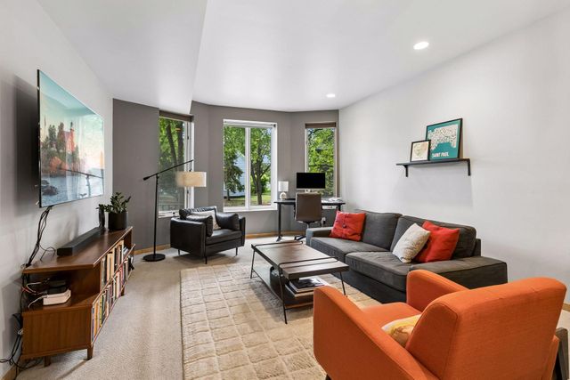 561 Laurel Avenue 1, Saint Paul, MN 55102