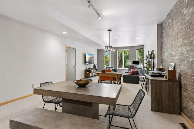561 Laurel Avenue 1, Saint Paul, MN 55102