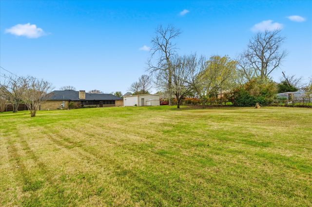 3705 Castle Drive, Rowlett, TX 75089