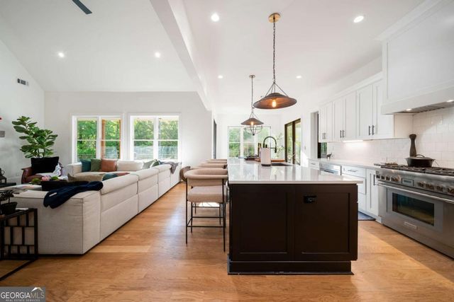 40 Fernbank Way, Newnan, GA 30265