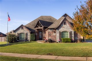 5704 SW Gunstock Road, Bentonville, AR 72713