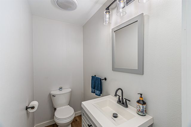 3135 Brazos River Drive, Granbury, TX 76048