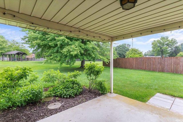 3914 Thornbury Place, Fort Wayne, IN 46804