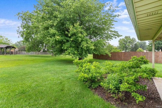 3914 Thornbury Place, Fort Wayne, IN 46804