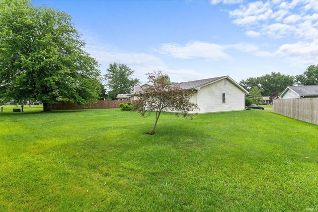 3914 Thornbury Place, Fort Wayne, IN 46804