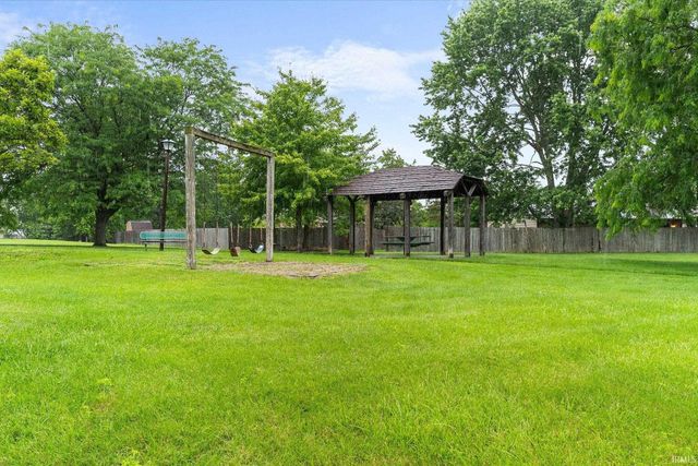 3914 Thornbury Place, Fort Wayne, IN 46804