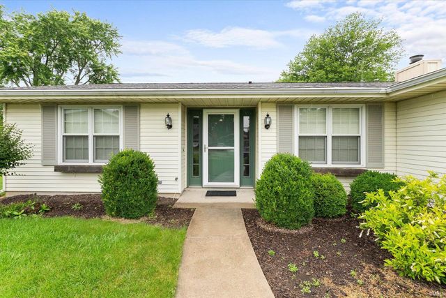 3914 Thornbury Place, Fort Wayne, IN 46804