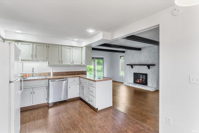 3914 Thornbury Place, Fort Wayne, IN 46804