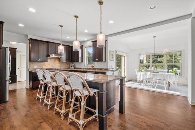 N47W7810 Parkland ROAD, Cedarburg, WI 53012
