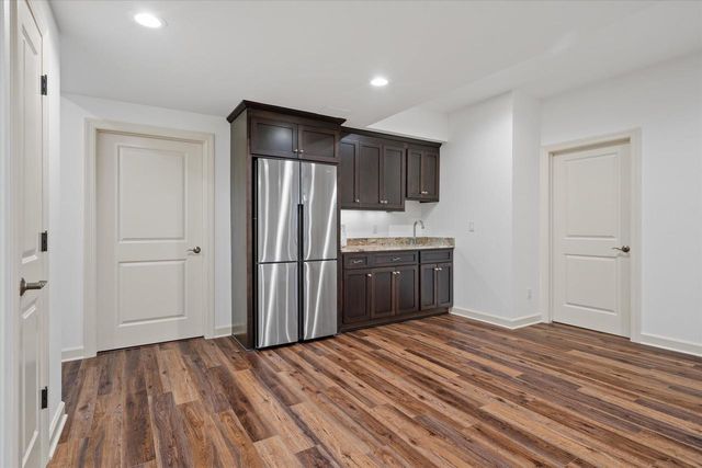 N47W7810 Parkland ROAD, Cedarburg, WI 53012