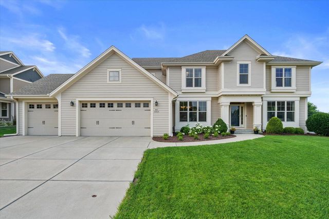 N47W7810 Parkland ROAD, Cedarburg, WI 53012