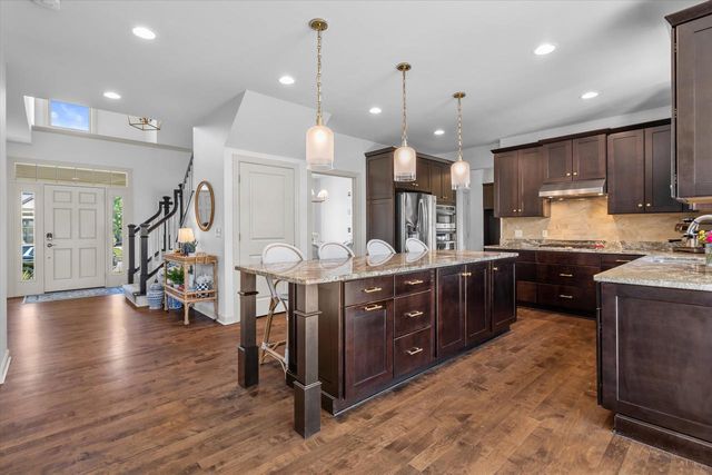 N47W7810 Parkland ROAD, Cedarburg, WI 53012