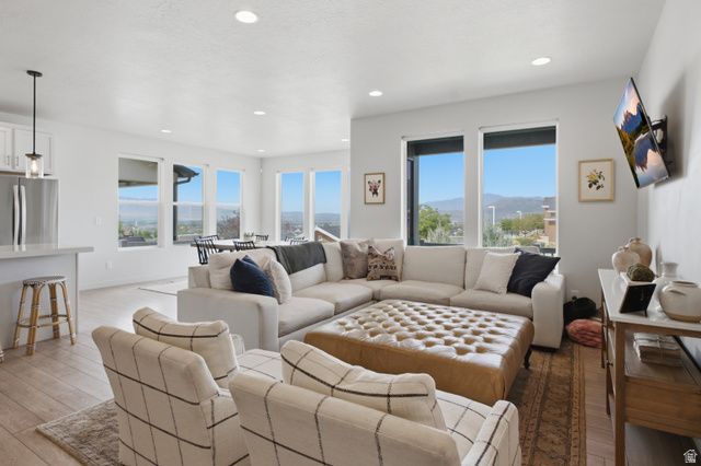 3149 N PARK COTTAGE WAY, Lehi, UT 84043