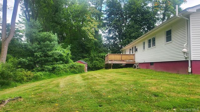 12 High Ridge Road, Poughkeepsie, NY 12603