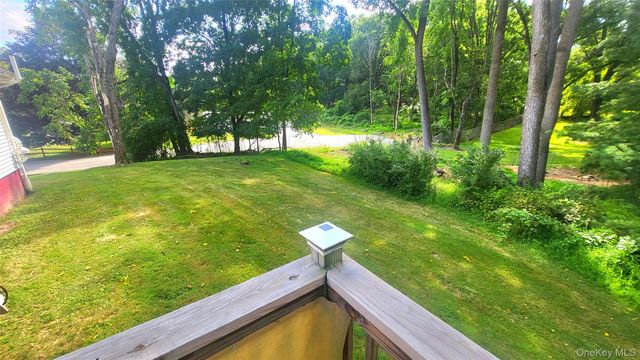 12 High Ridge Road, Poughkeepsie, NY 12603