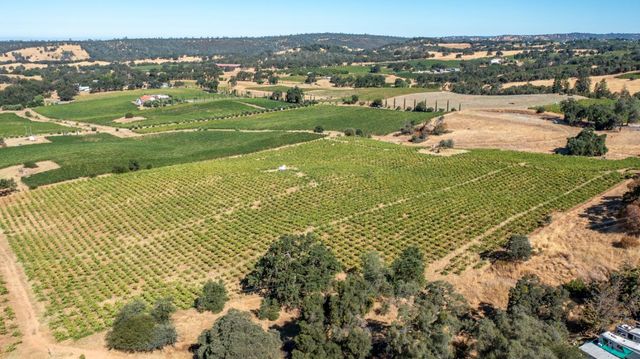 19940 Shenandoah School Rd, Plymouth, CA 95669