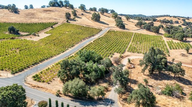 19940 Shenandoah School Rd, Plymouth, CA 95669