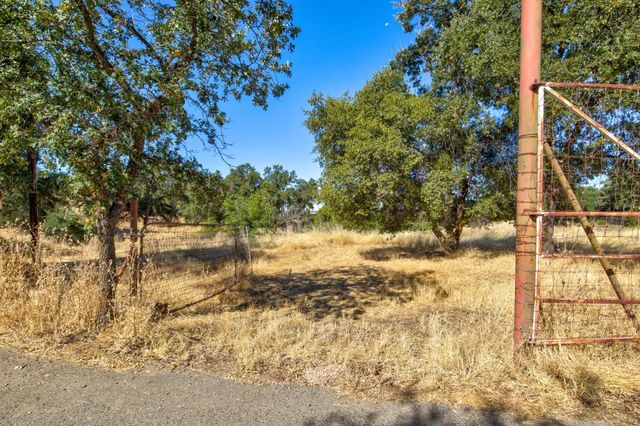 19940 Shenandoah School Rd, Plymouth, CA 95669