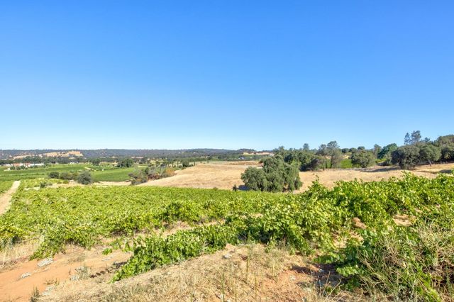 19940 Shenandoah School Rd, Plymouth, CA 95669