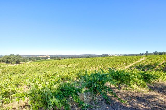 19940 Shenandoah School Rd, Plymouth, CA 95669