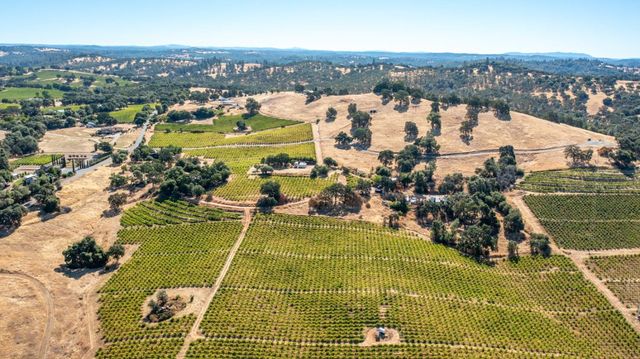 19940 Shenandoah School Rd, Plymouth, CA 95669