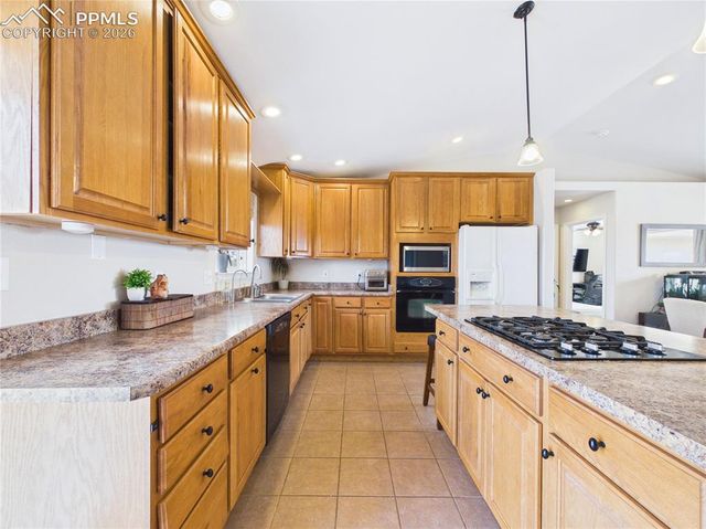 221 W Bywood Drive, Pueblo West, CO 81007