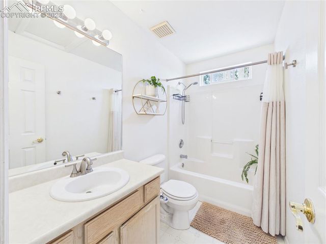 221 W Bywood Drive, Pueblo West, CO 81007