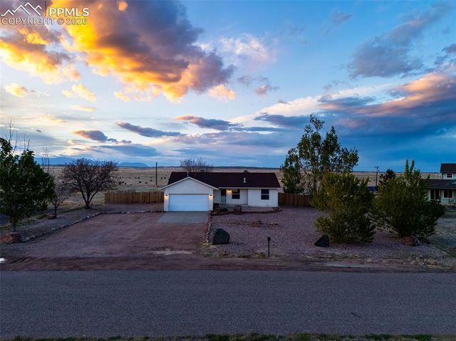221 W Bywood Drive, Pueblo West, CO 81007