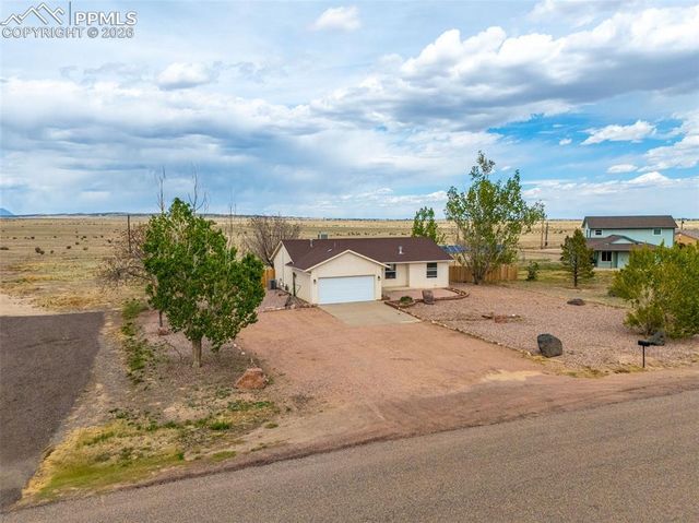 221 W Bywood Drive, Pueblo West, CO 81007