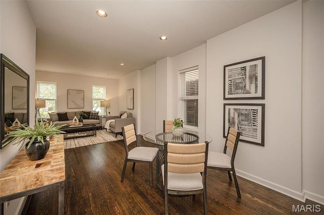 6418 W Park Avenue, St Louis, MO 63139