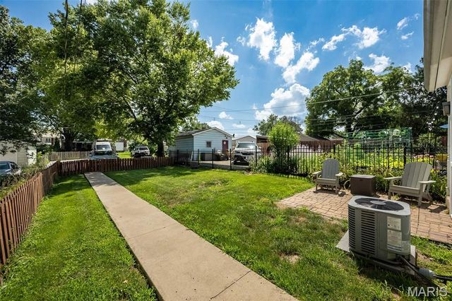 6418 W Park Avenue, St Louis, MO 63139