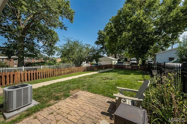 6418 W Park Avenue, St Louis, MO 63139