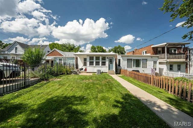 6418 W Park Avenue, St Louis, MO 63139
