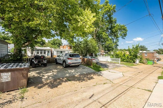 6418 W Park Avenue, St Louis, MO 63139