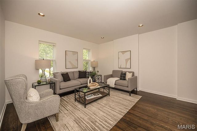 6418 W Park Avenue, St Louis, MO 63139