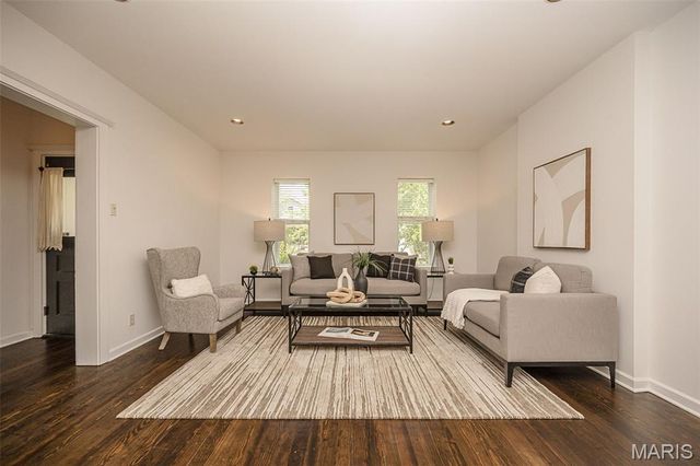 6418 W Park Avenue, St Louis, MO 63139