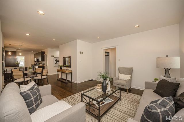 6418 W Park Avenue, St Louis, MO 63139
