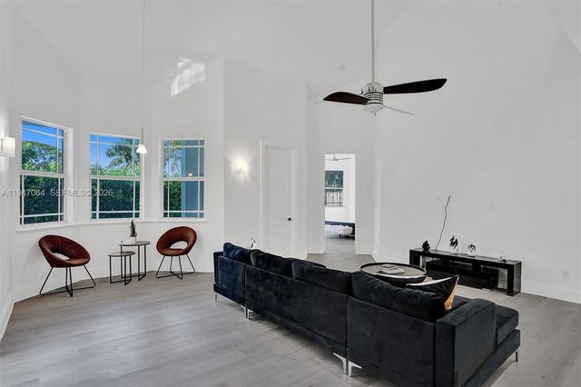 1207 SW 21st St, Fort Lauderdale, FL 33315