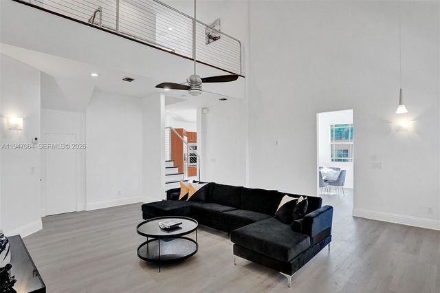 1207 SW 21st St, Fort Lauderdale, FL 33315